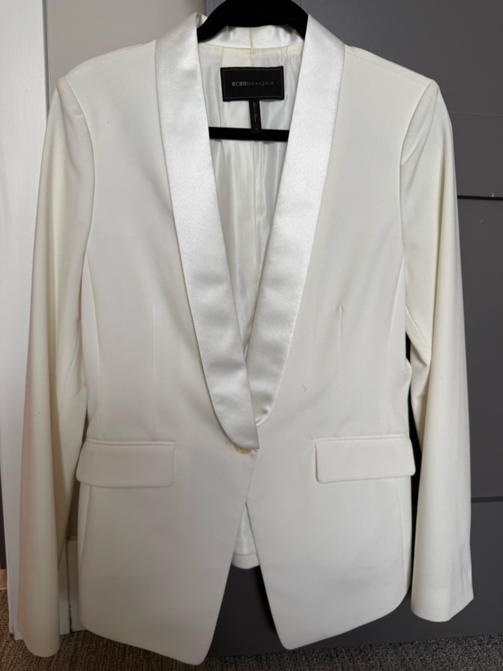 BCBGMaxAzria White Satin-Trim Tuxedo Blazer
